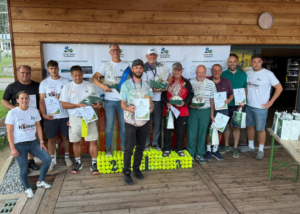 Die Siegerpaare im Herren Doppel bei der Ehrung